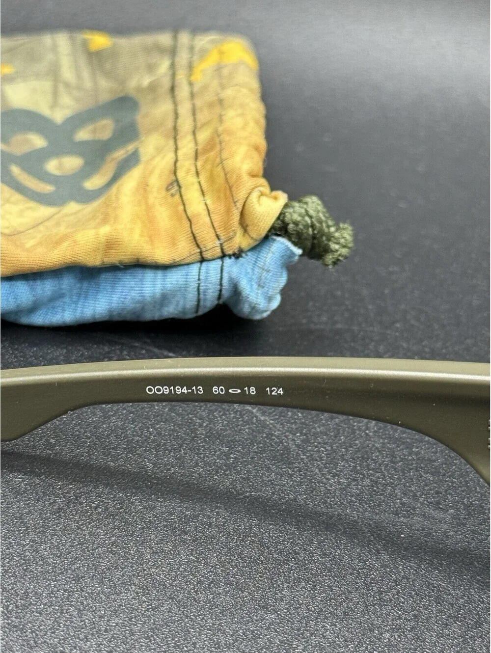 Oakley Style Switch Matte Dark Green/VR50 Bob Burnquist OO9194-13